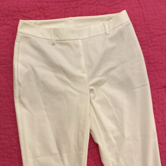Donna Jaran Cream Ankle-Length Cropped Pants, US2 - Picture 2 of 8